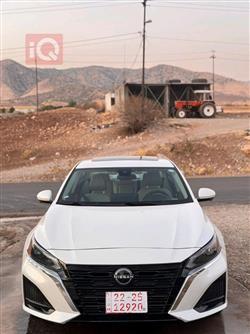 نيسان ألتيما